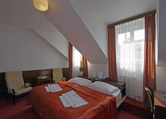 Slavia Hotell 4*