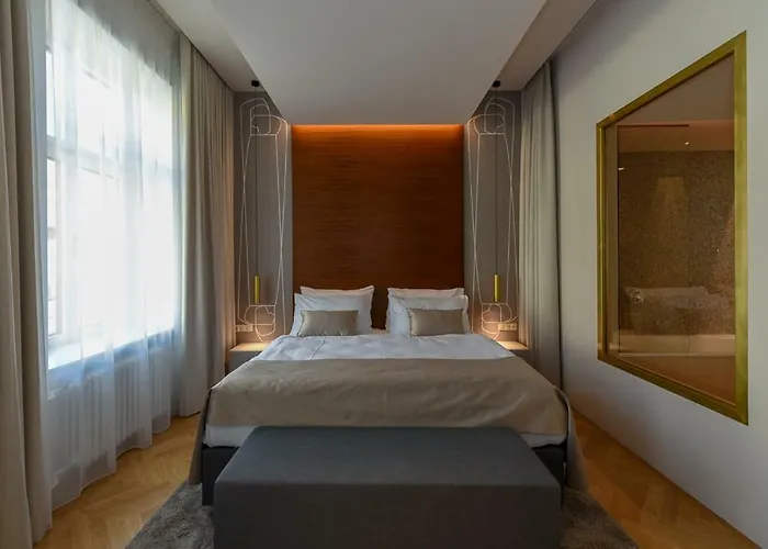 Slavia Hotell 4*
